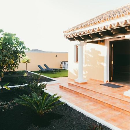 Moderne Villa Met Verwarmd Zwembad In Corralejo Extérieur photo